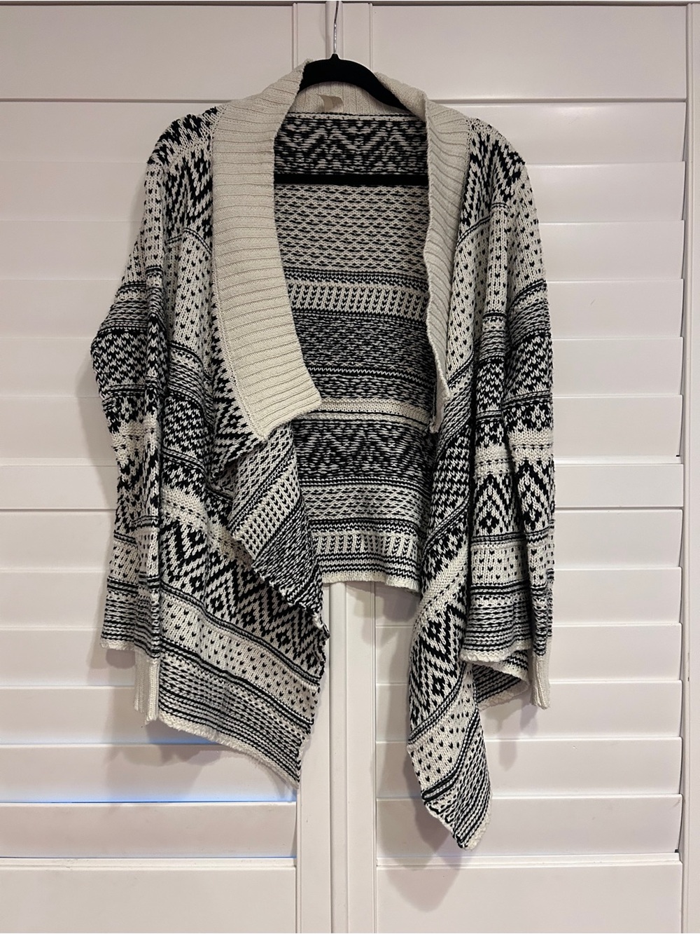 Anthropologie Long Line Open Tribal Cardigan White Black Size Large
